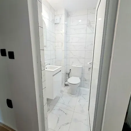 White House - Boho Haszkovo