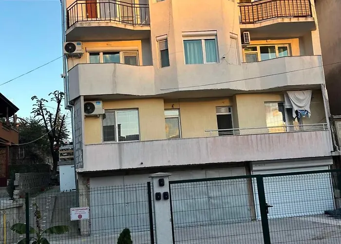 White House - Boho Апартамент Хасково